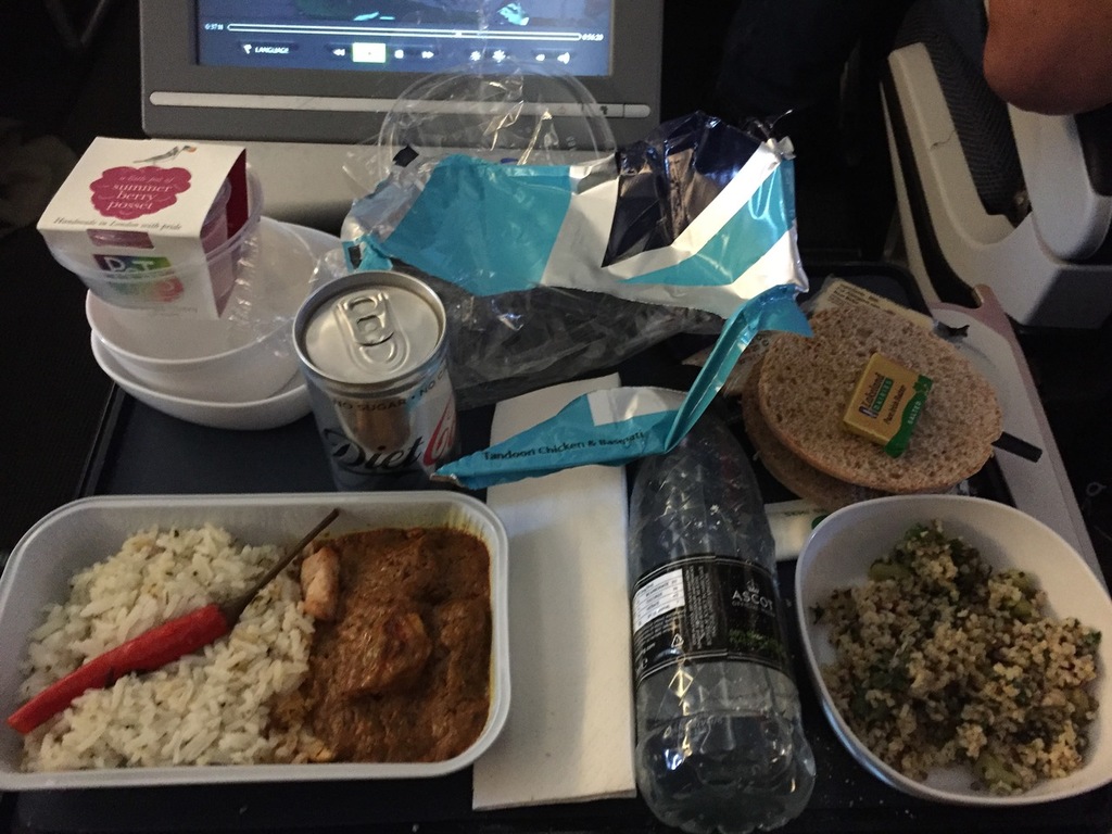 Zum Essen gabs es Reis mit H&auml;hnchen