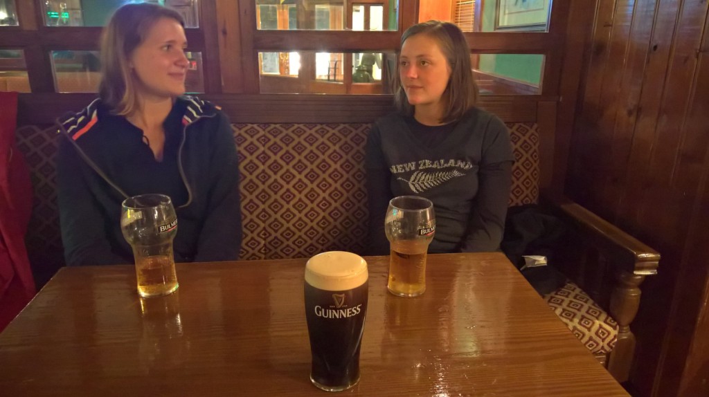 Der erste gem&uuml;tliche Abend in Saddlers Pub